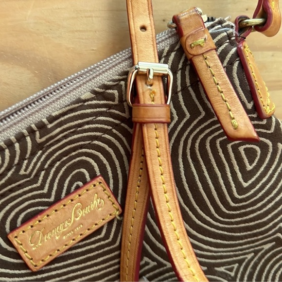 Dooney & Bourke Crossbody Bag - Picture 5 of 8